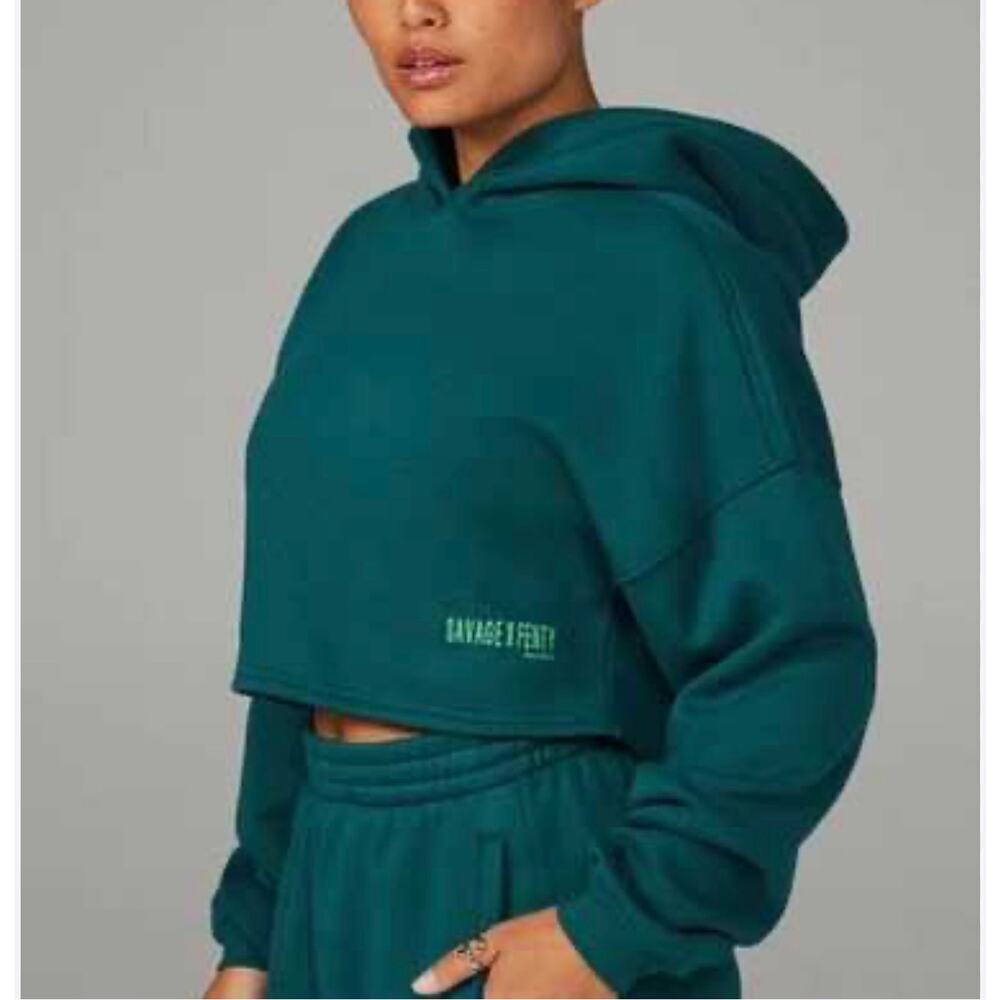 Savage x Fenty Essential Fleece Scope Logo Cropped Green Hoodie Sz Small